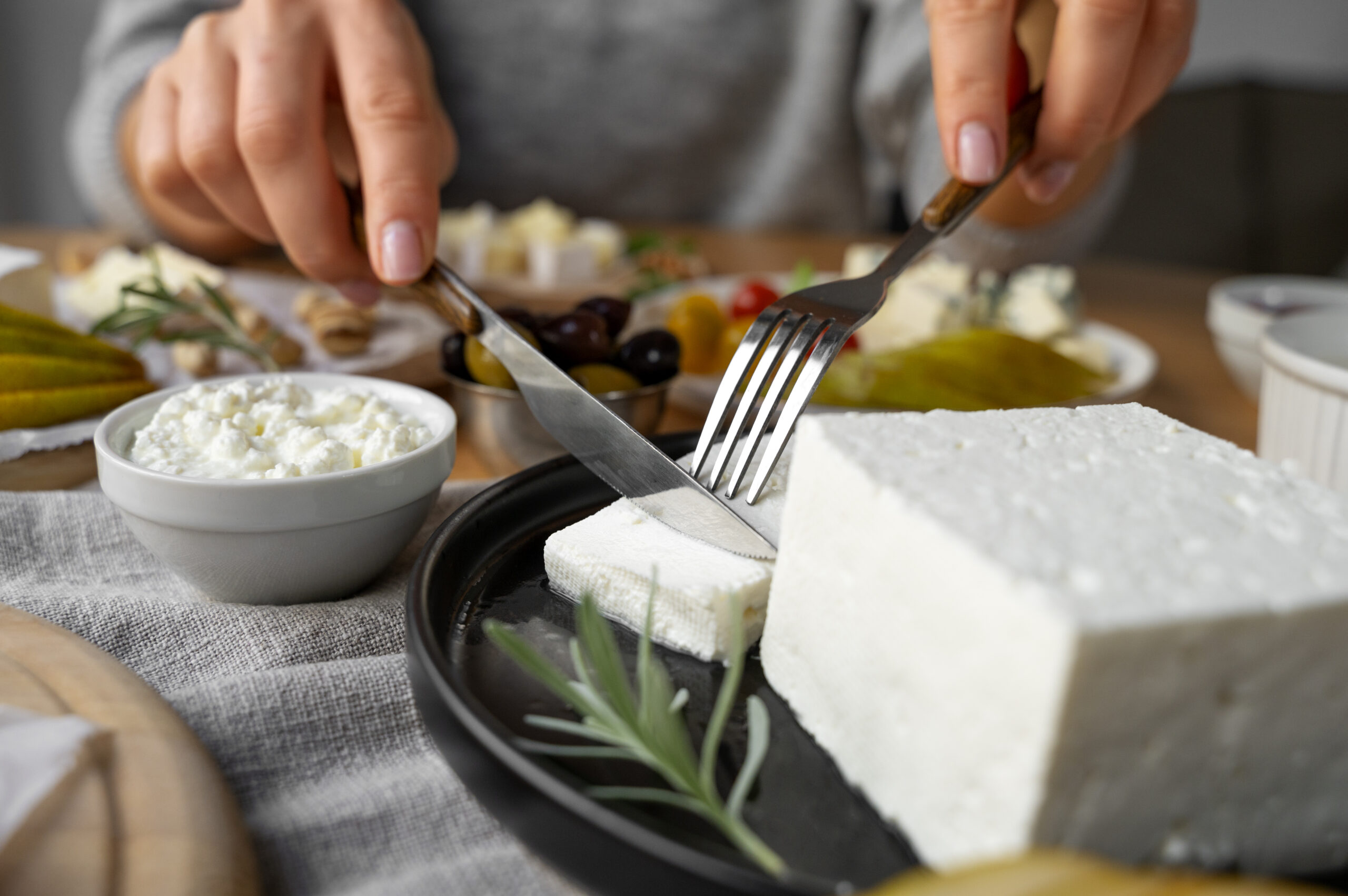 Organic Cheese Making at Home: From Milk to Delight